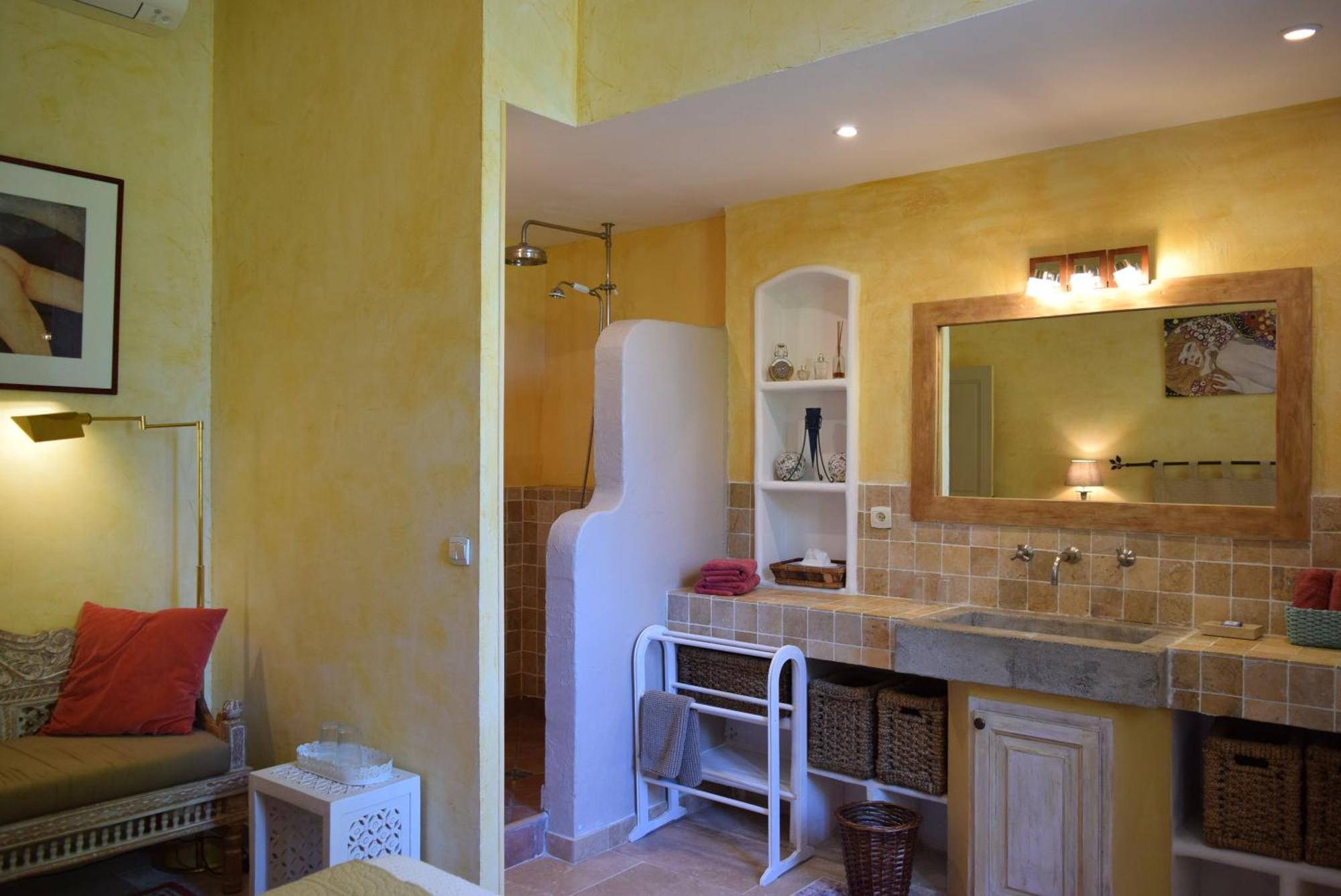 La Bastide Des Amouriers Caumont-sur-Durance Ngoại thất bức ảnh