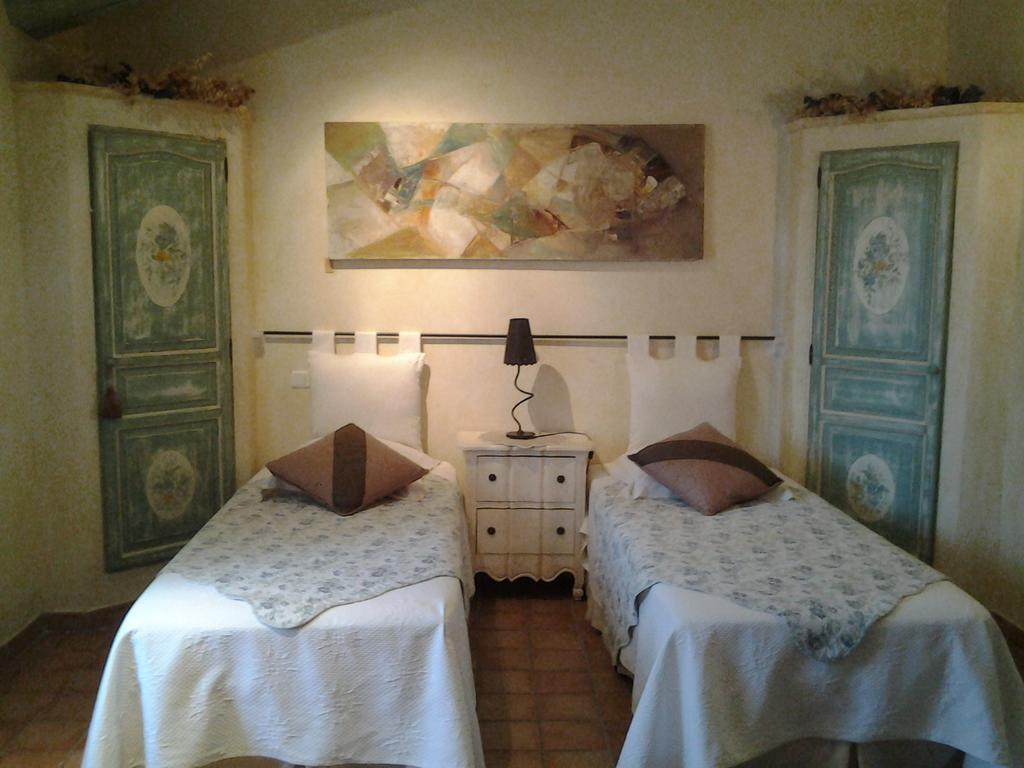La Bastide Des Amouriers Caumont-sur-Durance Ngoại thất bức ảnh